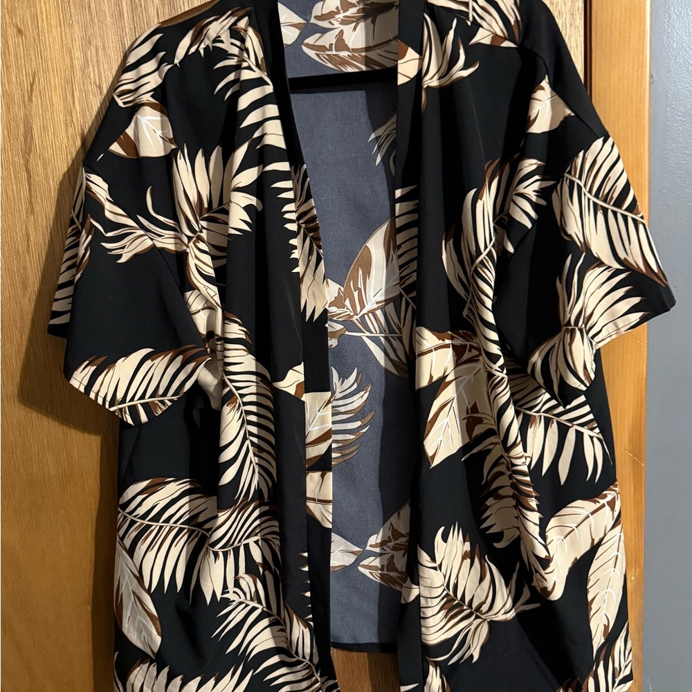 SHEIN Black and Tan Leaf Print Shirt Jacket